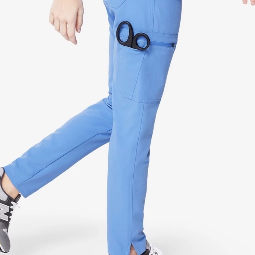 Ceil blue xs regular Yola scrub pants